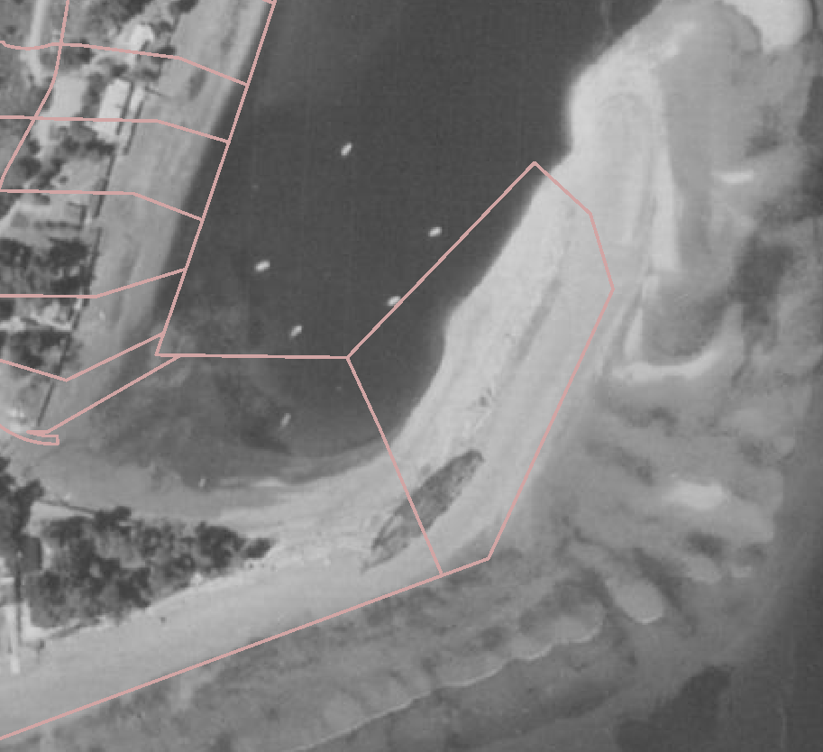1976 aerial view of the wreck